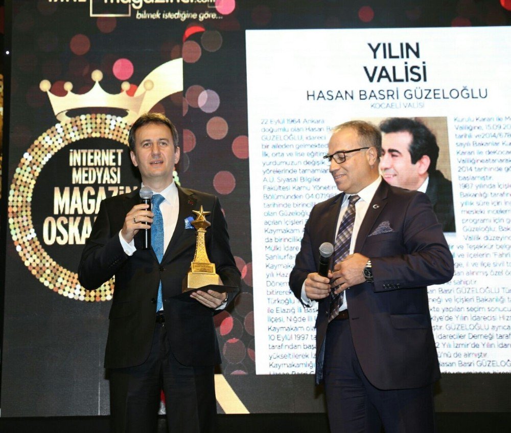 ’Yılın Valisi’ Ödülü Kocaeli Valisi Güzeloğlu’na