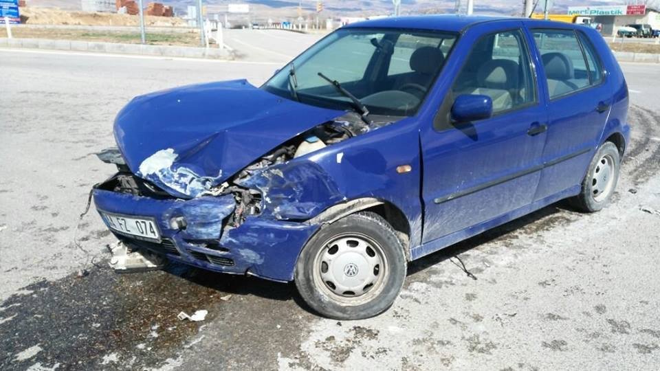 Akçadağ Yol Ayrımında Kaza: 1 Yaralı