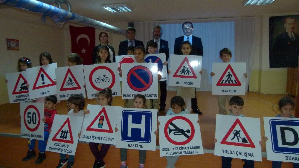 Öğrencilere Trafik Semineri