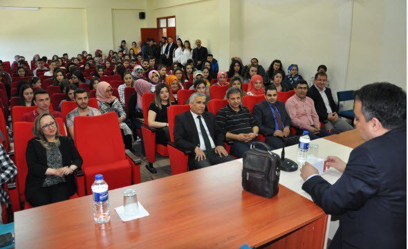 Simav Kaymakamı, Myo Öğrencileriyle ’Kariyer Günleri’nde Buluştu