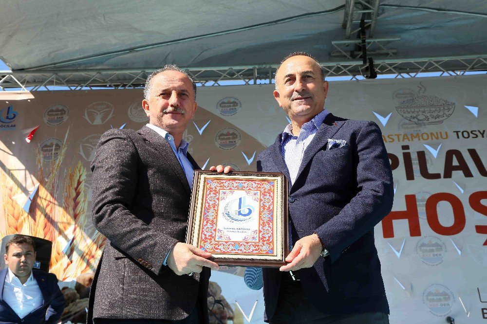 Dışişleri Bakanı Çavuşoğlu, Tosya Pilav Festivali’ne Katıldı