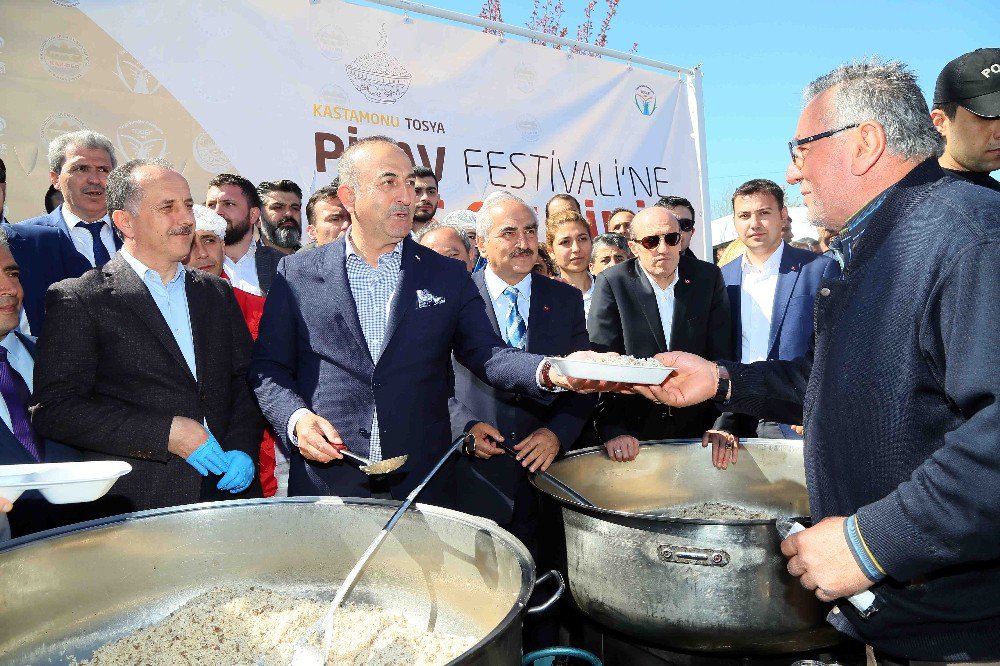 Dışişleri Bakanı Çavuşoğlu, Tosya Pilav Festivali’ne Katıldı