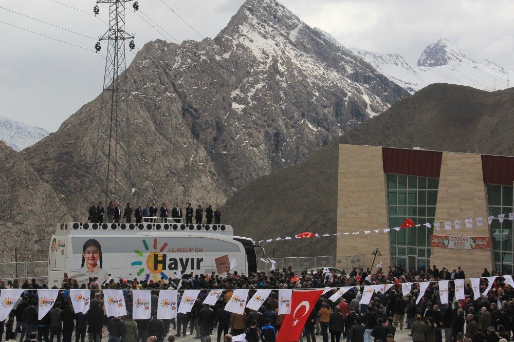 Chp Hakkari’de Miting Düzenledi