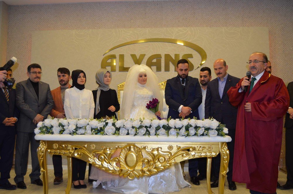 Bakan Soylu Memleketi Trabzon’da Nikah Şahidi Oldu, Vatandaşlara Seslendi