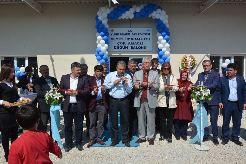 Yunusemre’den Kırsala Hizmet Sürüyor