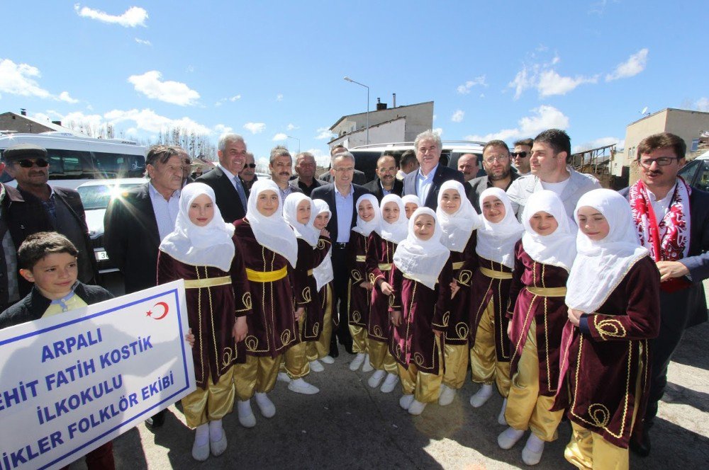 Bakan Ağbal Referandum Çalışmalarını Bayburt’ta Sürdürüyor