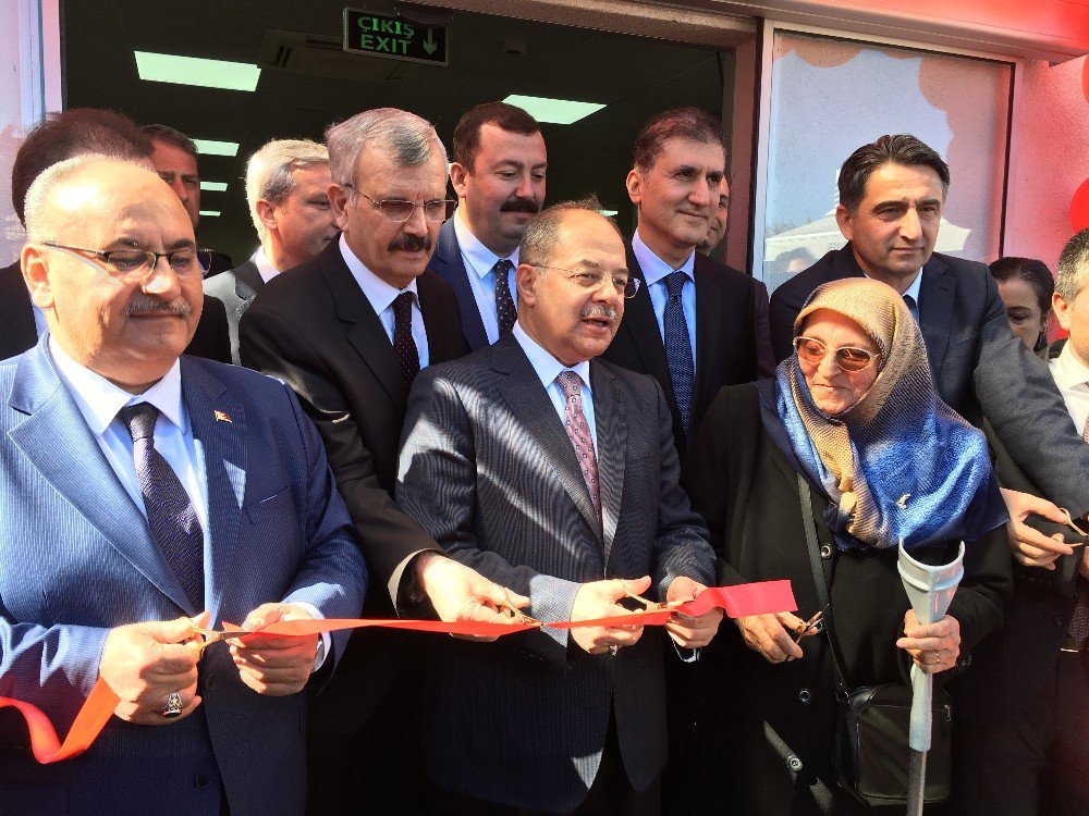 Sağlık Bakanı Akdağ Ümraniye’de Onkoloji Merkezinin Açılışını Yaptı