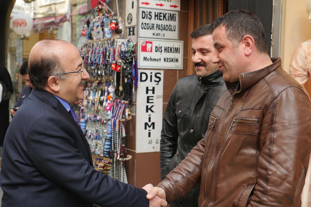 Başkan Gümrükçüoğlu Referandum Öncesinde Durmak Bilmiyor