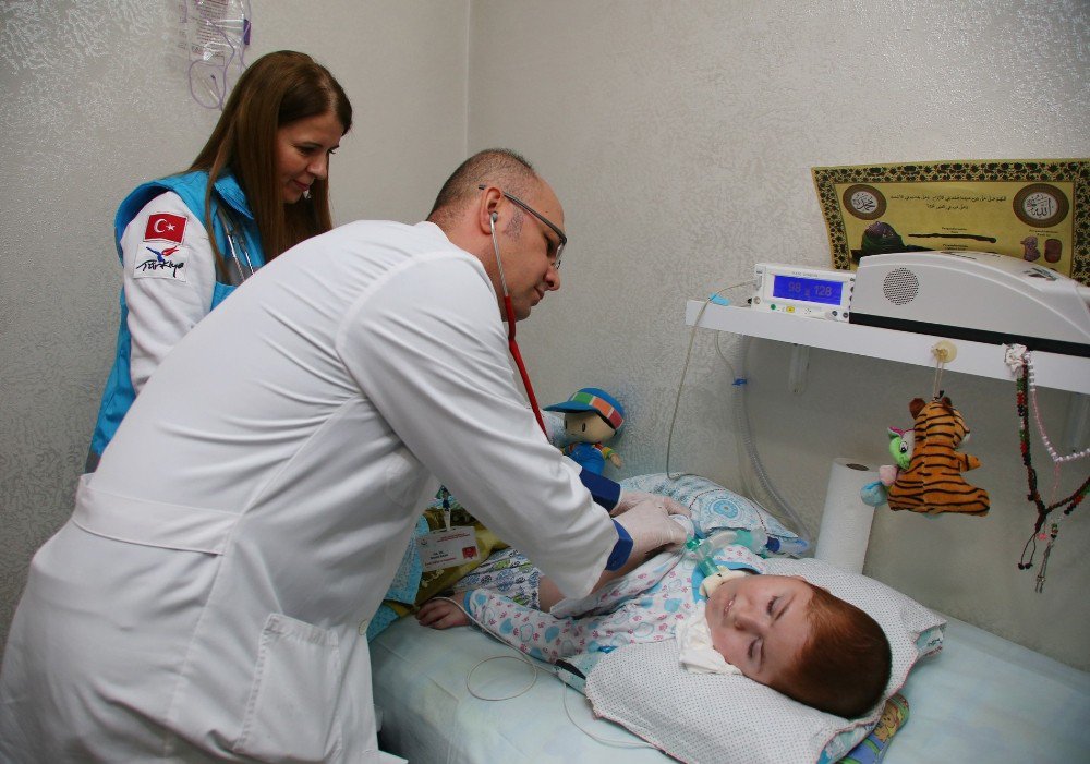 Cihazlara Bağlı Sma Hastası Çocuğun Annesinden Umut Dolu Mesaj