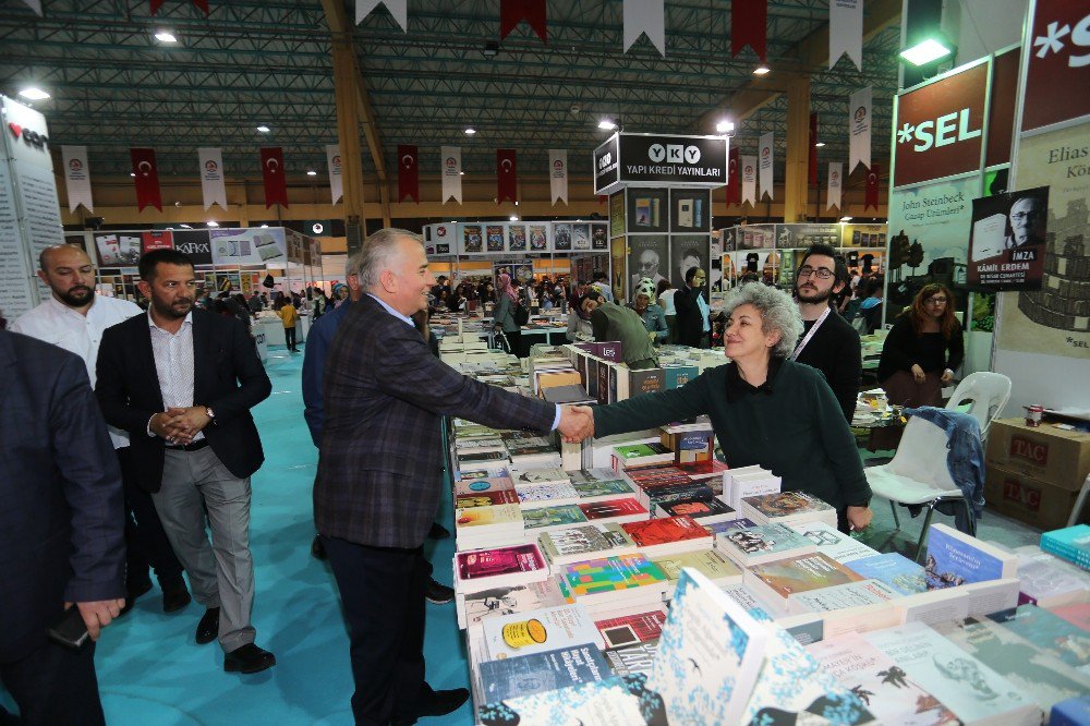 Denizli Kitap Fuarı’nı 68 Bin Kişi Ziyaret Etti