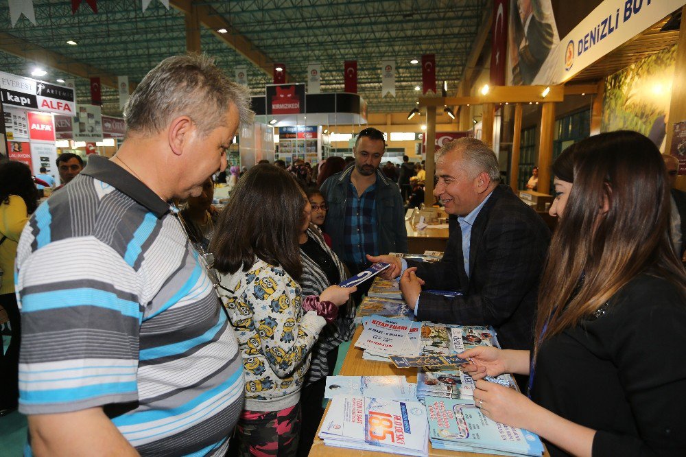 Denizli Kitap Fuarı’nı 68 Bin Kişi Ziyaret Etti