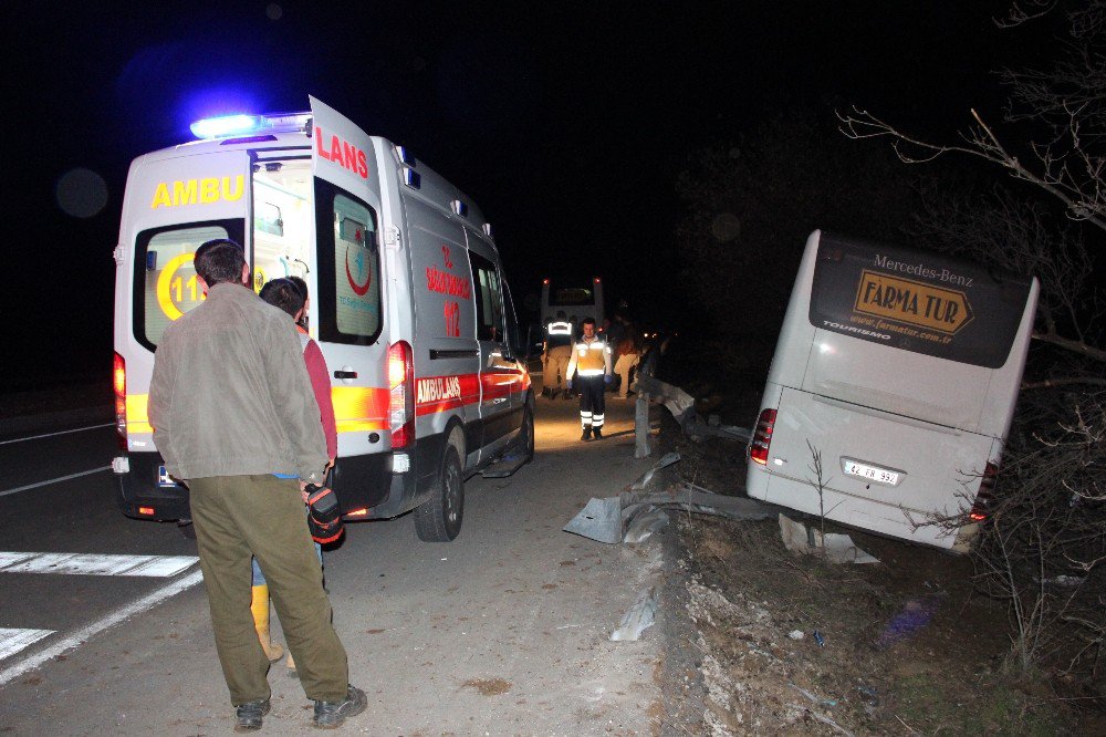 Konya’da Tur Otobüsü Kaza Yaptı: 15 Yaralı