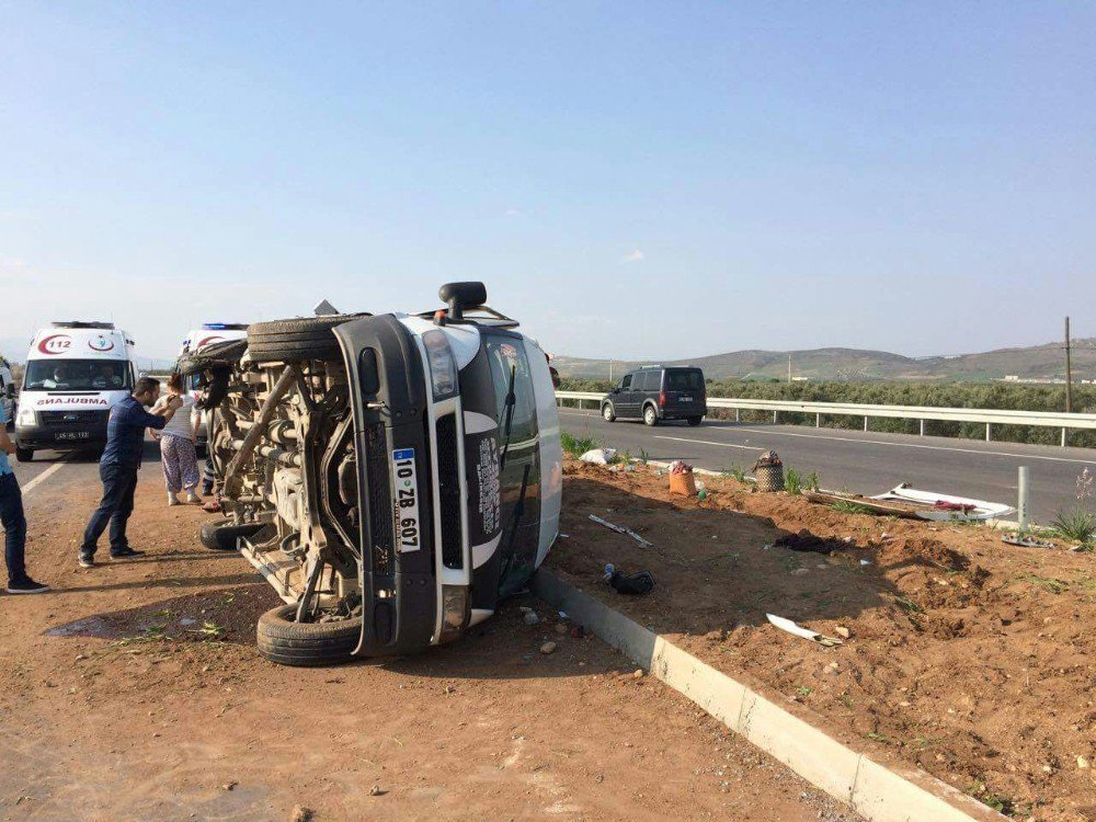 Manisa’da Tarım İşçilerini Taşıyan Minibüs Devrildi: 17 Yaralı