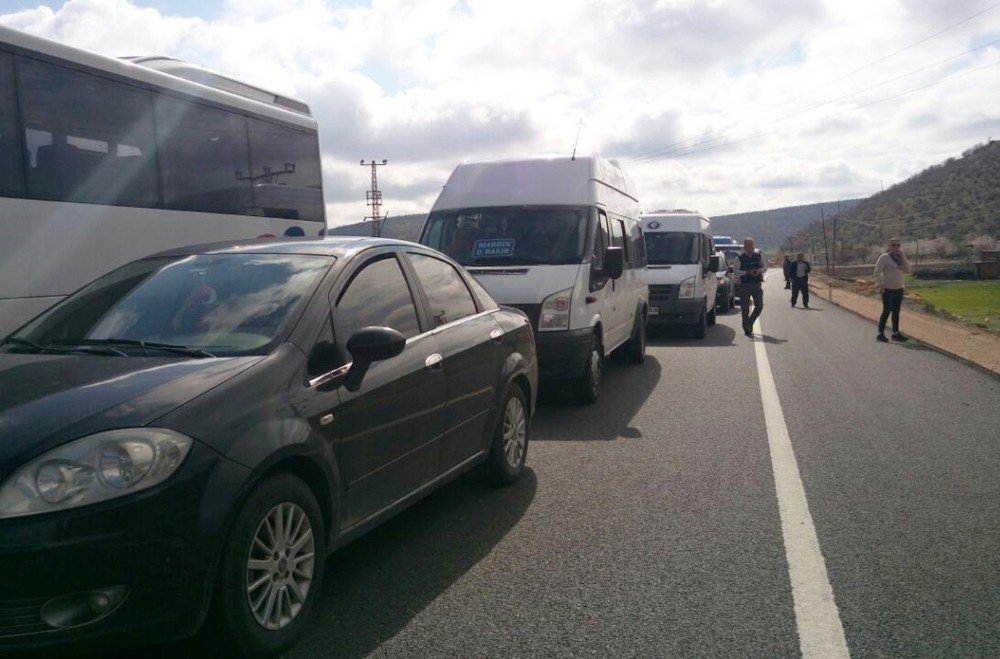 Mardin-diyarbakır Karayolunda Bomba Araması Yapıldı