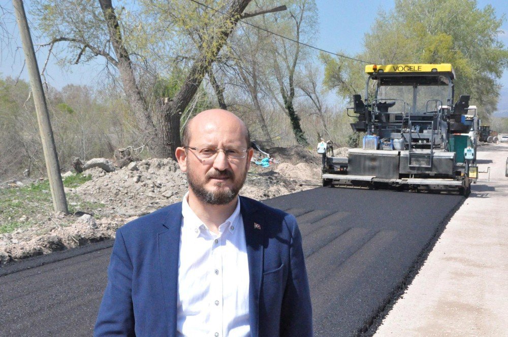 Niksar Küçük Sanayi Sitesinde Asfalt Çalışması Başladı