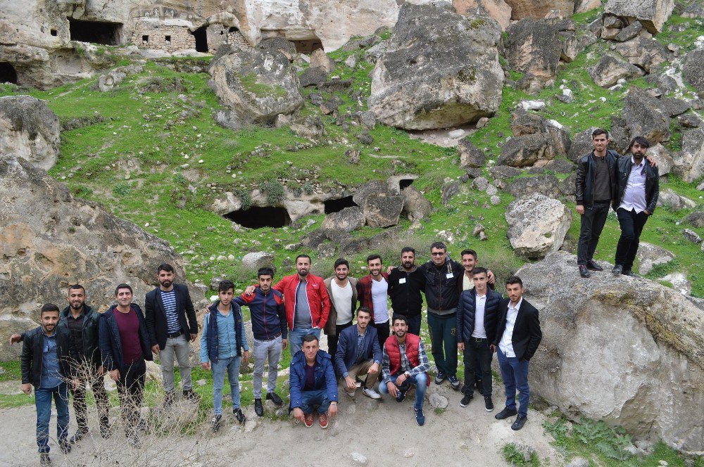 Tügva Gençleri Hasankeyf’i Gezdi