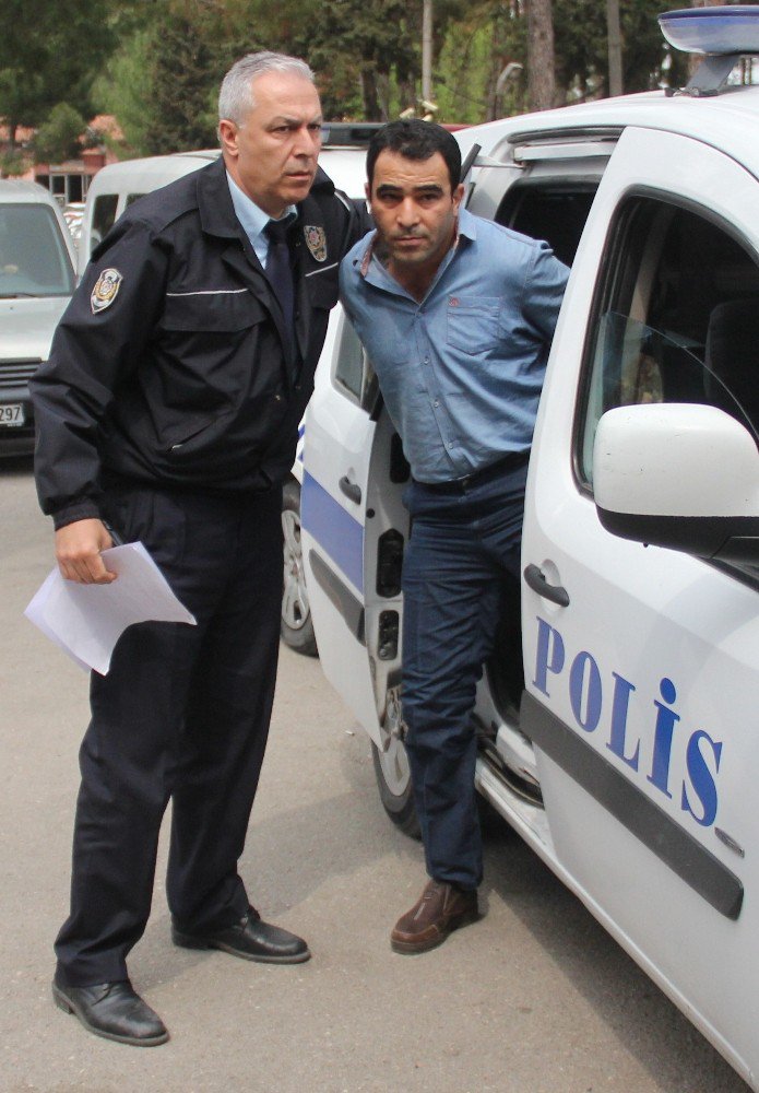 Çifte Cinayetten Yakalanan Zanlı Sabır Çekti