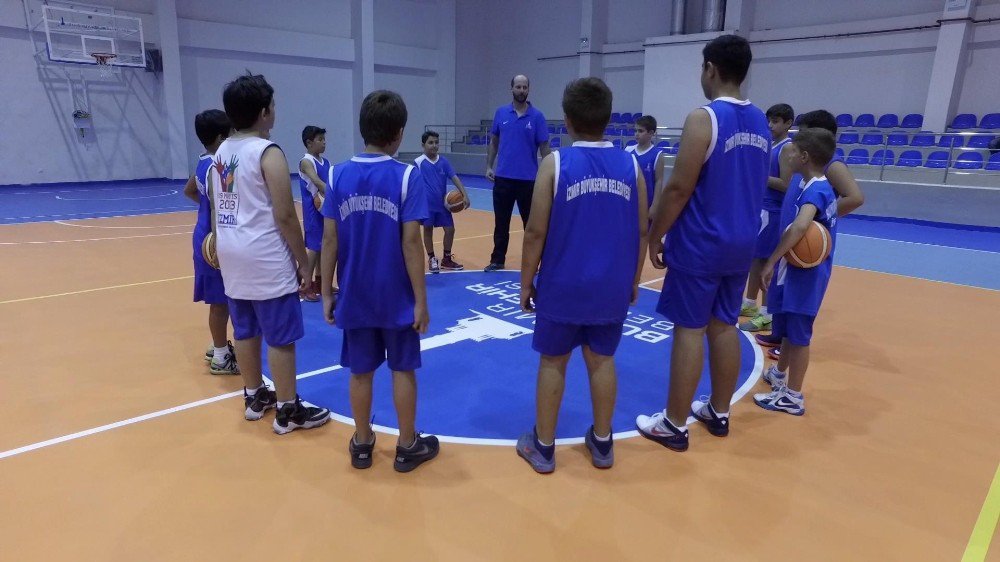 İzmir’deki Sosyal Yaşamda Kampüsünde Spor Okulu Müjdesi