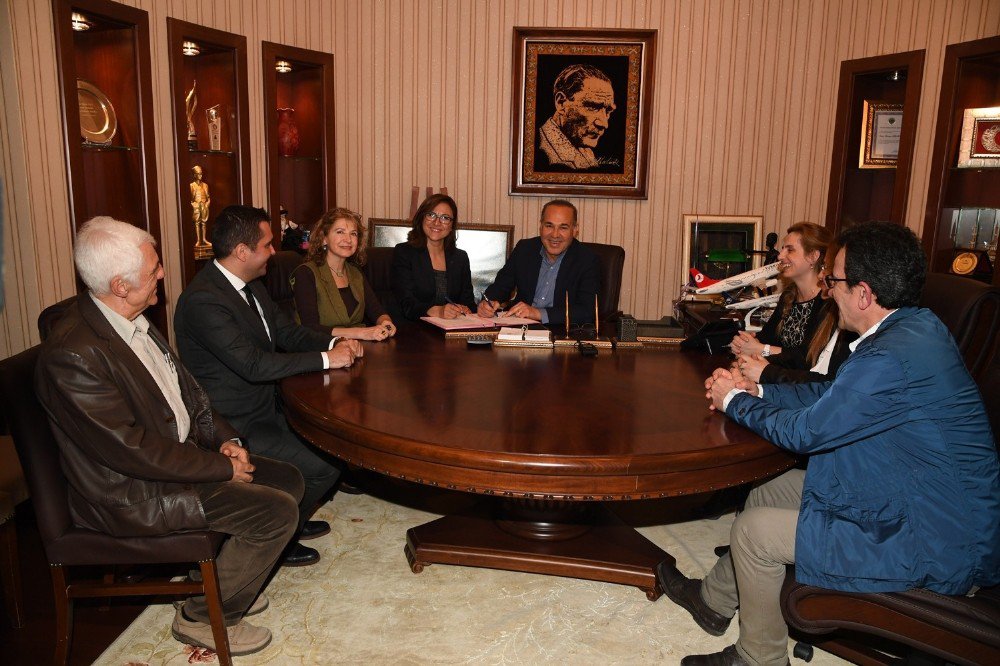 Sözlü: “Kolektif Bir Ruhla Hareket Ediyoruz”