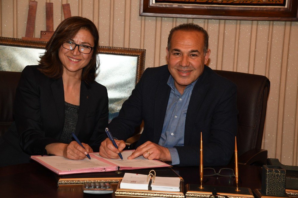 Sözlü: “Kolektif Bir Ruhla Hareket Ediyoruz”