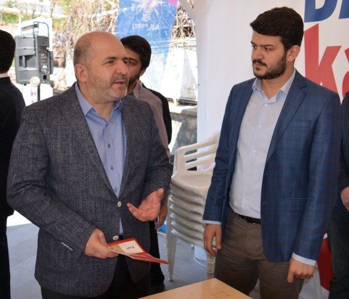 Mustafa Baloğlu ‘Evet’ Çadırlarını Gezdi