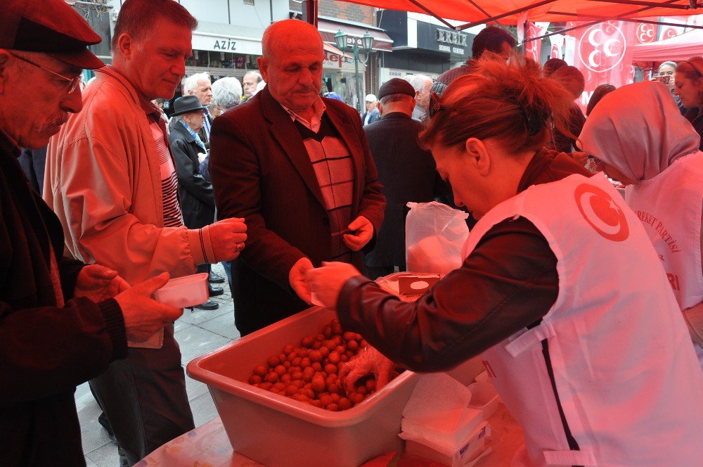 Merhum Alparslan Türkeş Ölüm Yıl Dönümünde Lokma Dağıtıldı