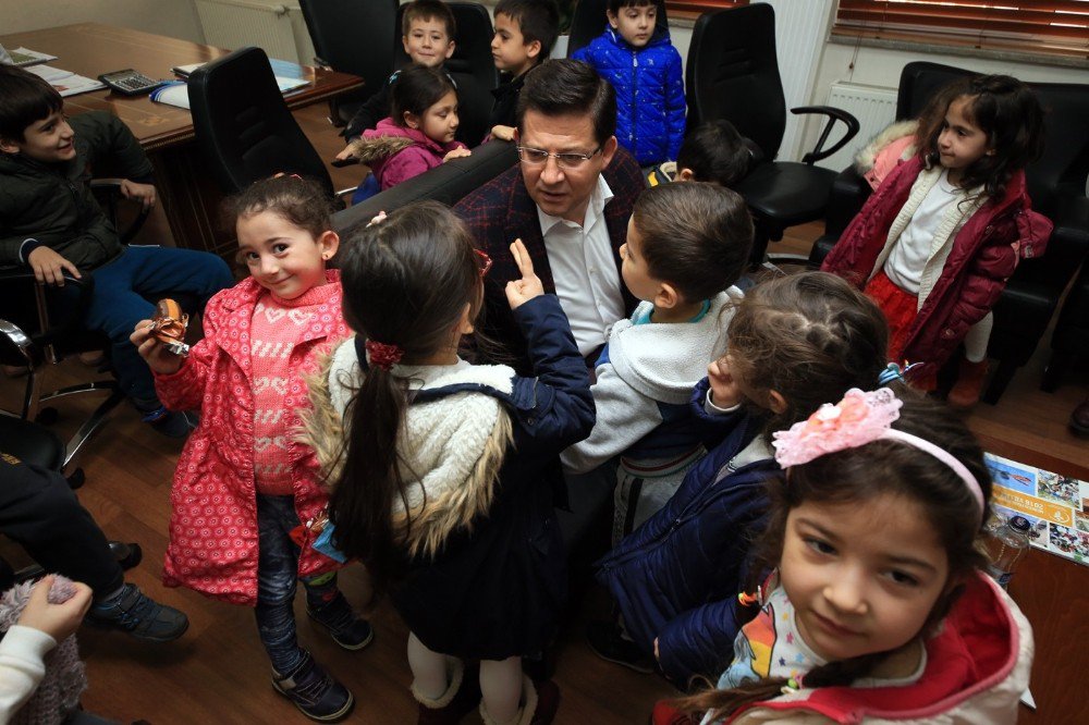 Miniklerden Başkan Subaşıoğlu’na Ziyaret