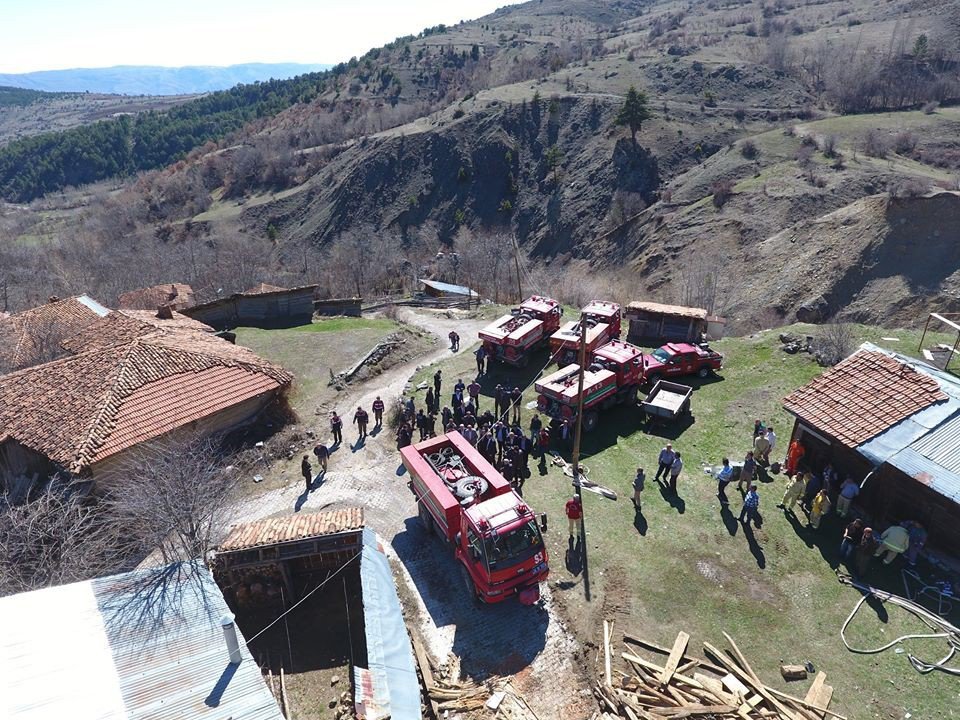 Çankırı’da Küle Dönen Köy Havadan Görüntülendi