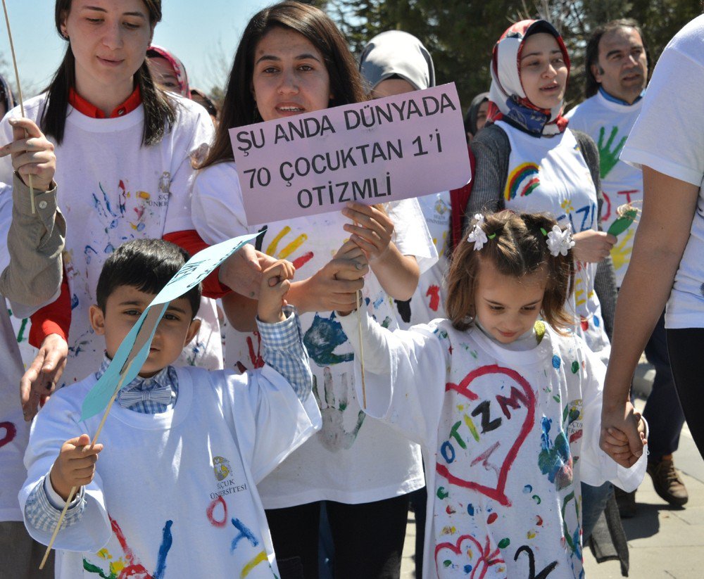 Selçuk Üniversitesinde, ‘Otizm Farkındalığı’ Yürüyüşü