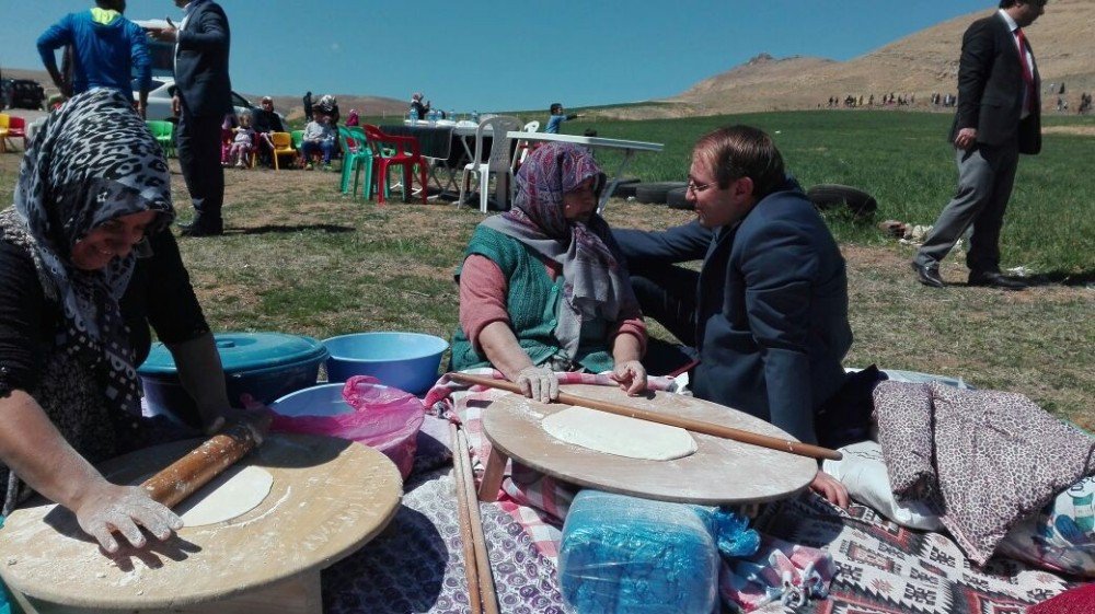 Kovancılar’da “Ağacımla Büyüyorum” Projesi