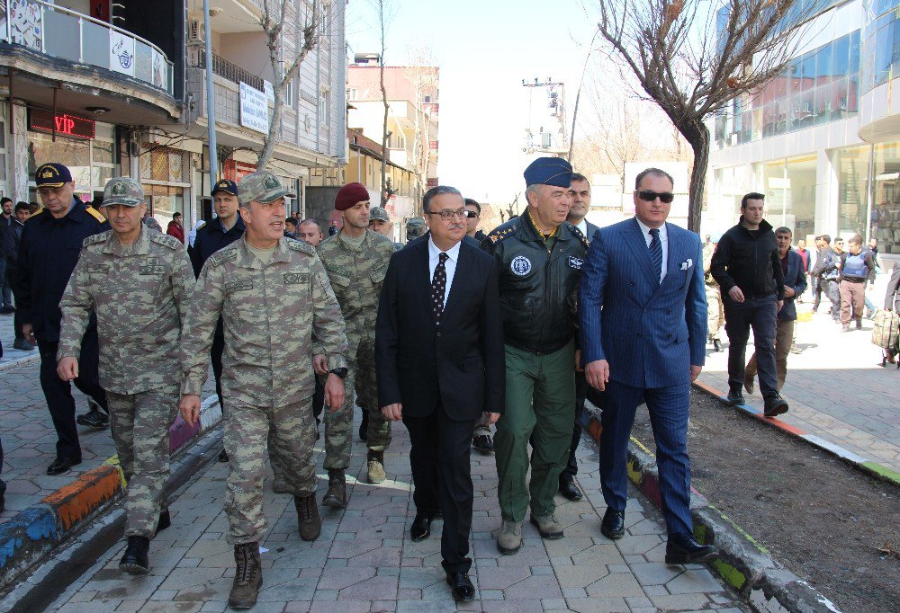 Genelkurmay Başkanı Akar Şırnak’ta