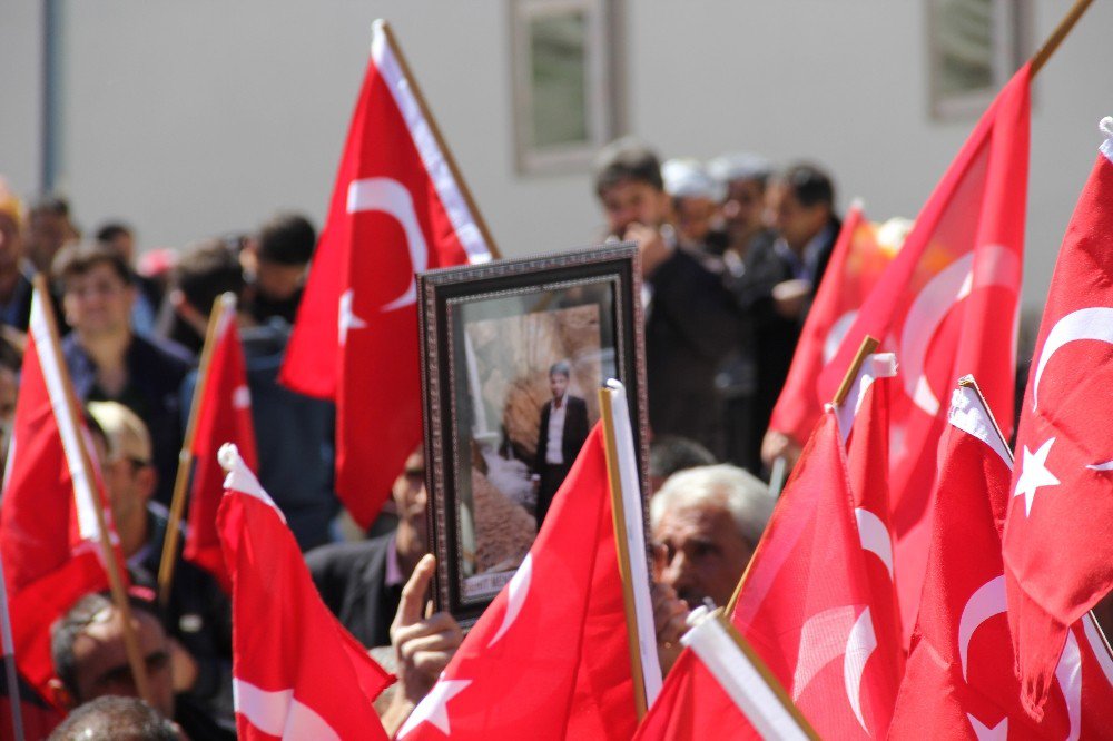 Şemdinli’de ‘Teröre Hayır, Kardeşliğe Evet’ Mitingi