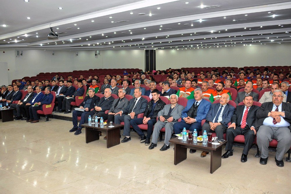 "Halk Sağlığı Alanında Haşere İle Mücadele" Anlatıldı