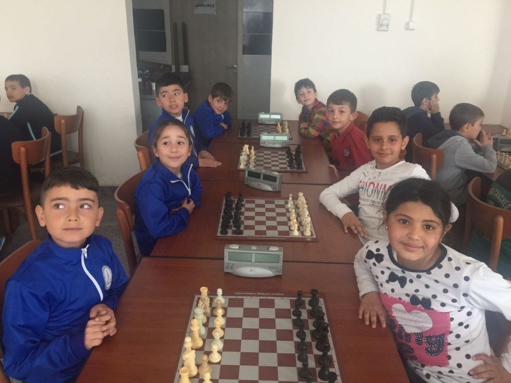 Hisarcık Atatürk İlkokulunun Satranç Başarısı