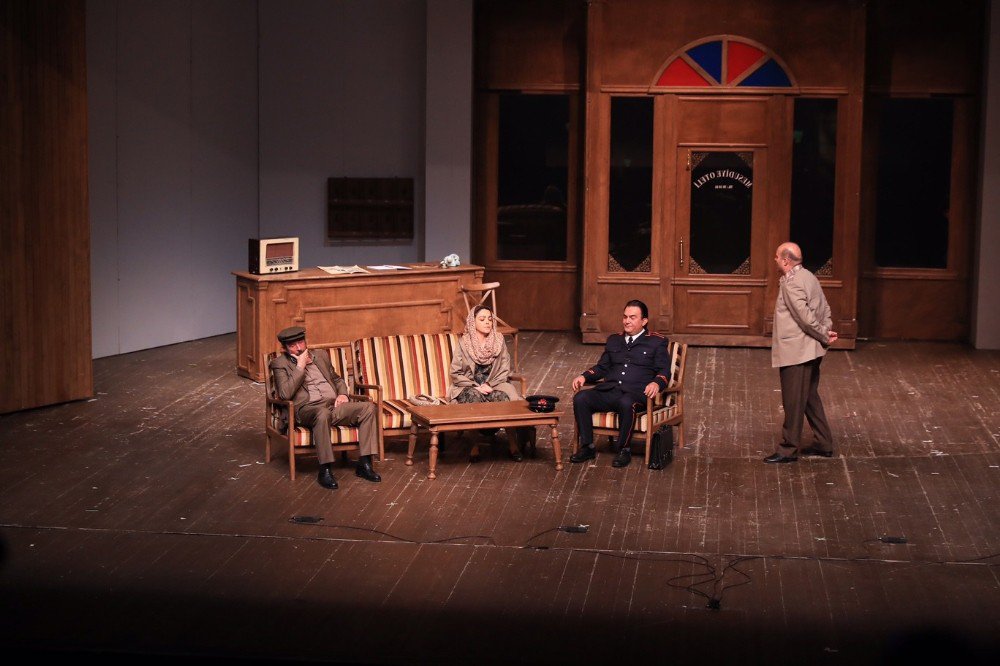 ‘Reis Bey’ Oyunun Galasına Yoğun İlgi