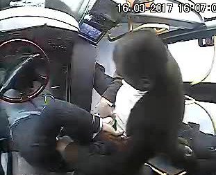 Halk Otobüsü Şoförüne Dayak