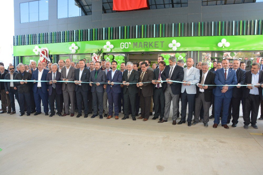 İzmit Belediyesi Benzin İstasyonu Açtı