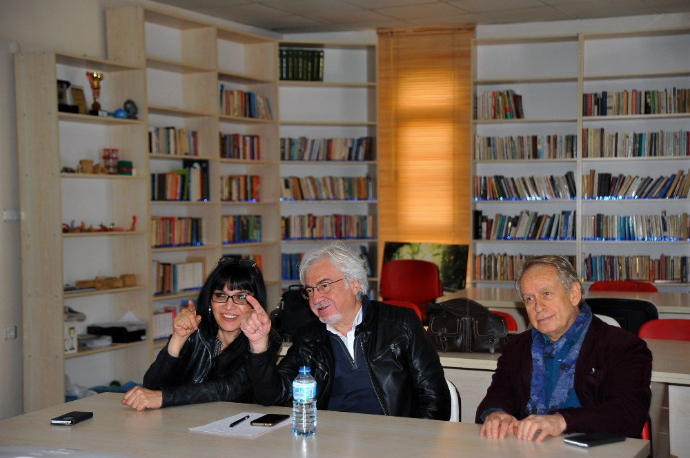 600’ün Üzerinde Karikatürist ’Sakinliği’ Çizdi