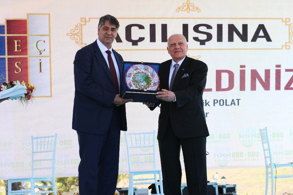 Karabük Üniversitesi Kamil Güleç Kütüphanesi Törenle Açıldı