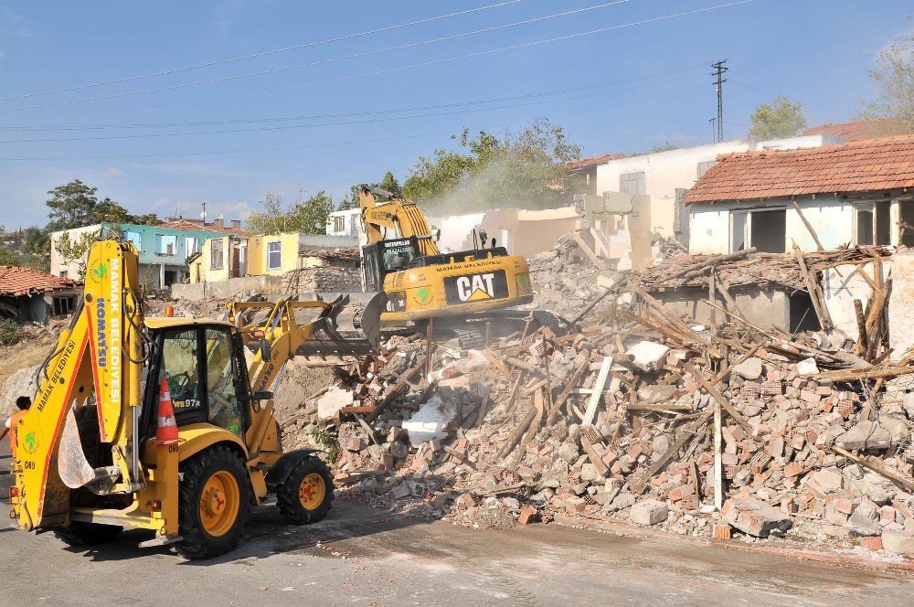 Mamak’ta 30 Bin 500 Gecekondu Yıkıldı