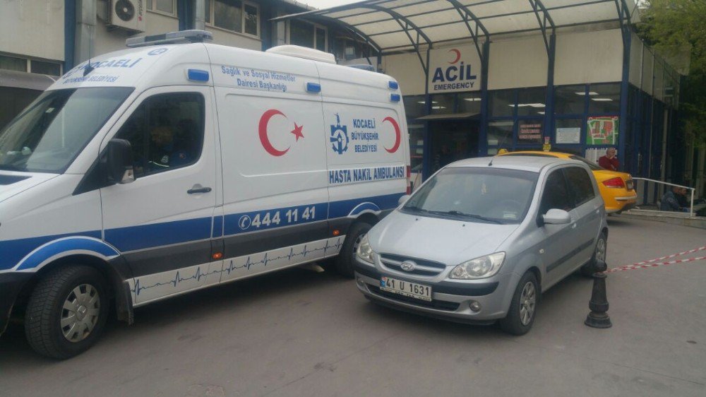 Evinin Balkonundan Düşen Kadın Hayatını Kaybetti