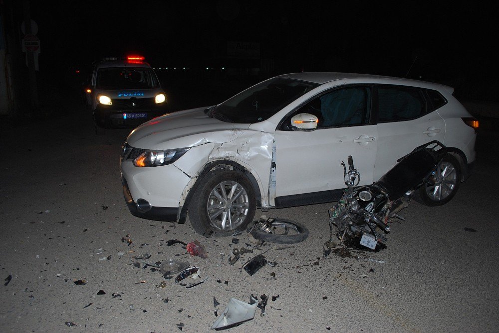 Otomobil İle Motosiklet Çarpıştı: 1 Yaralı