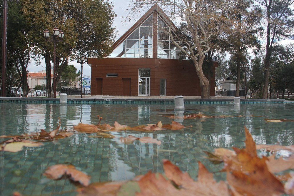 Bakan Arslan’dan Menderes’te Ömer Halisdemir Parkını Açacak