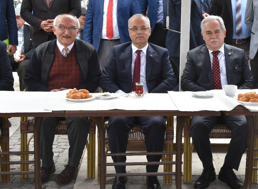 Alparslan Türkeş, Ölümünün 20’nci Yılında Salihli’de Anıldı