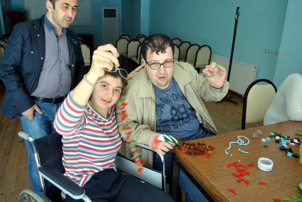 Engelliler El Emekleri İçin Yer İstiyor