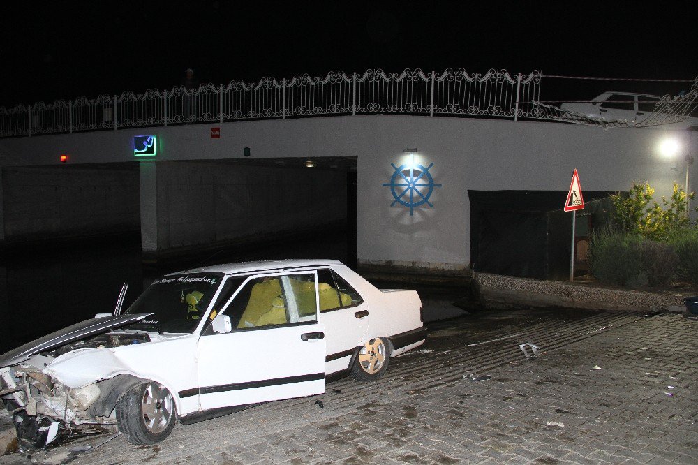 Alkollü Gencin Kullandığı Otomobil Köprüden Uçtu