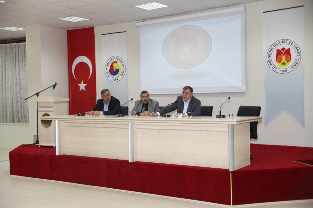 Parmaksız, “Doğru Yapanı Alkışlamaya, Eğri Yapanın Karşısında Dik Durmaya Devam Edeceğiz” Dedi