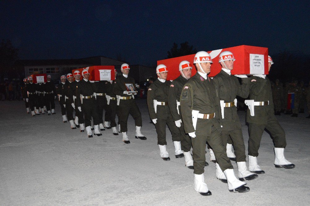 Şırnak Şehitleri İçin Tören Düzenlendi