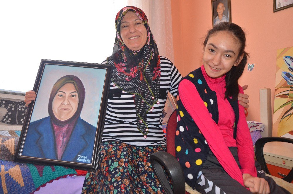 Bu Harika Resimleri Bedensel Engelli Tuğçe Yaptı