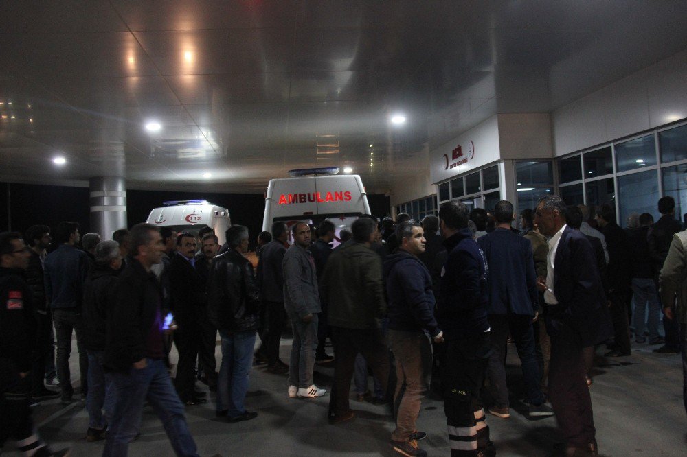 Vali Köşger:"korucuların İçinde Bulunduğu Tim Pusuya Düşürüldü"